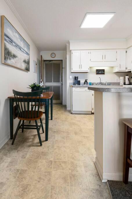 Great Beach Getaway! Apartment Myrtle Beach Bagian luar foto