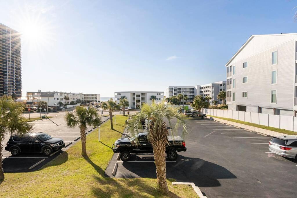 Great Beach Getaway! Apartment Myrtle Beach Bagian luar foto