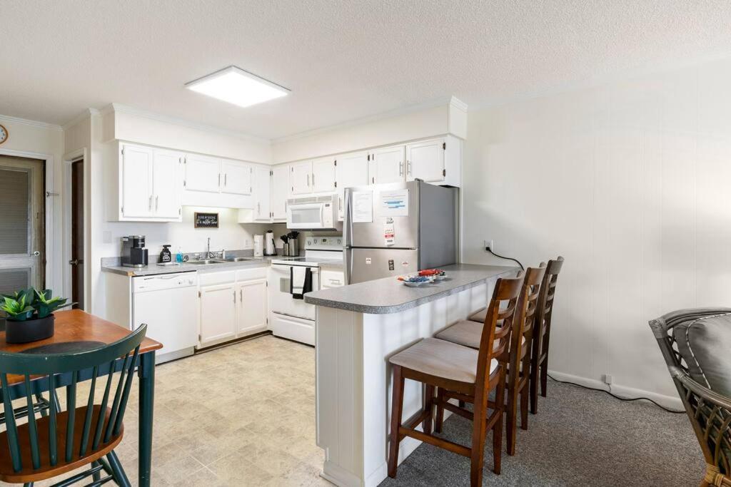 Great Beach Getaway! Apartment Myrtle Beach Bagian luar foto